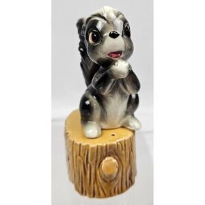 Vintage Ceramic Skunk on Tree Stump Salt and Pepper Shakers Set Black White H698